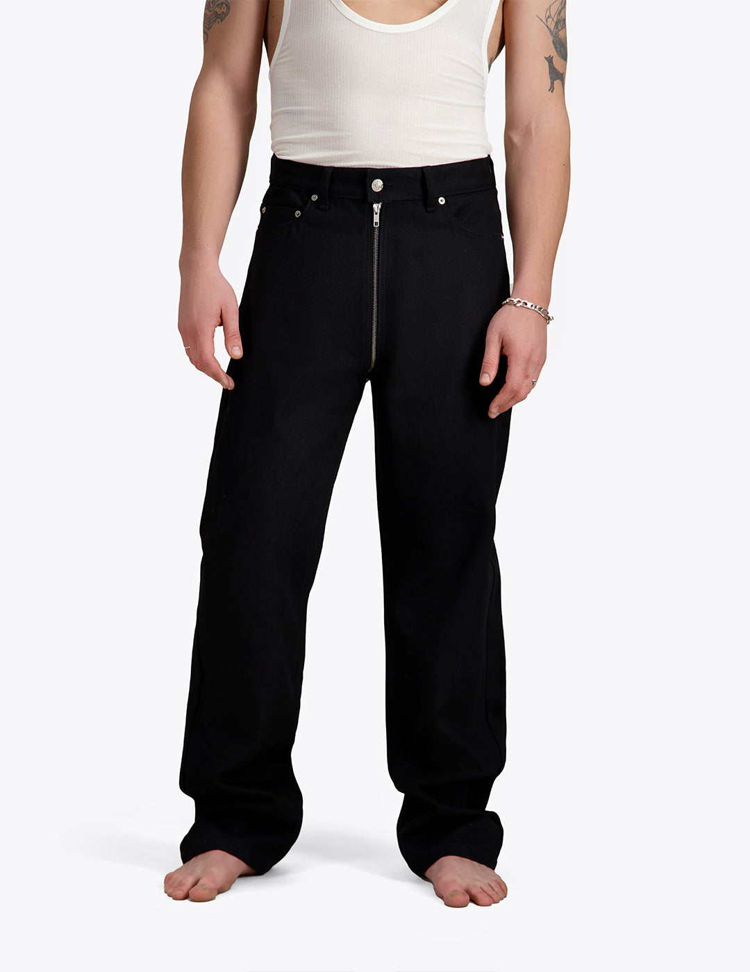 Black jeans zipper clearance pockets