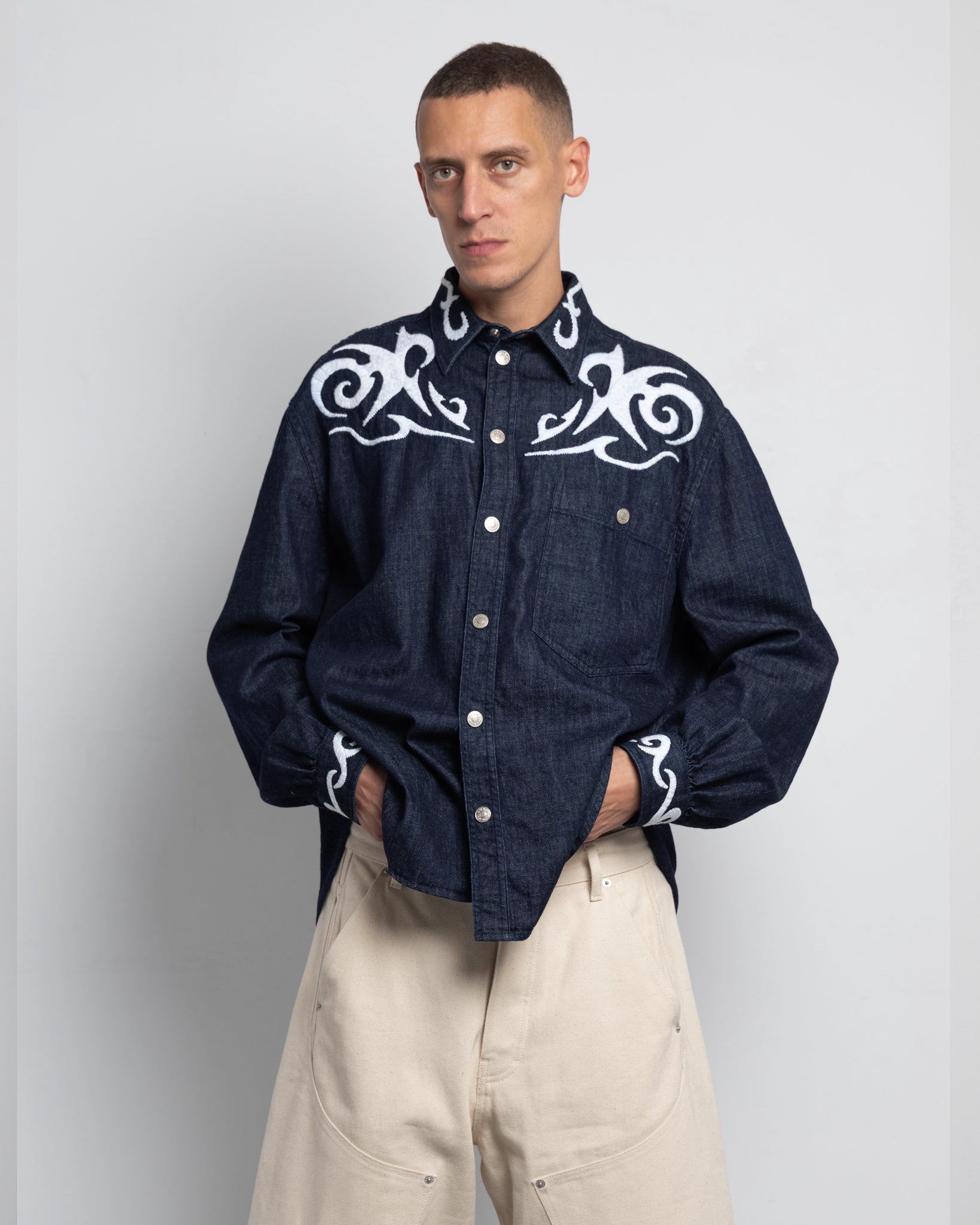 THE EMBROIDERED DENIM SHIRT IN INDIGO LIGHT DENIM