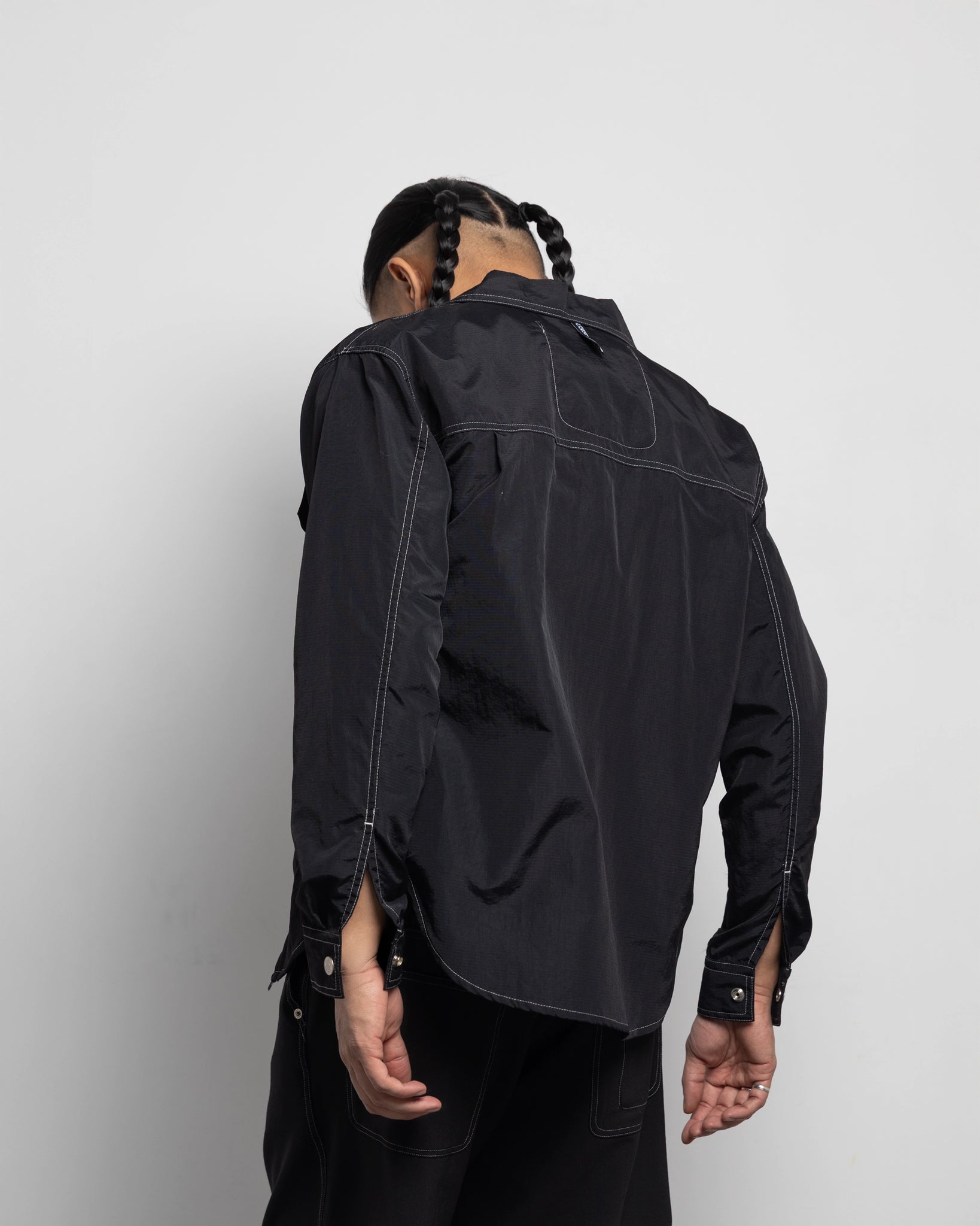 THE ZIPPED OVERSHIRT IN BLACK NYLON RIPSTOP