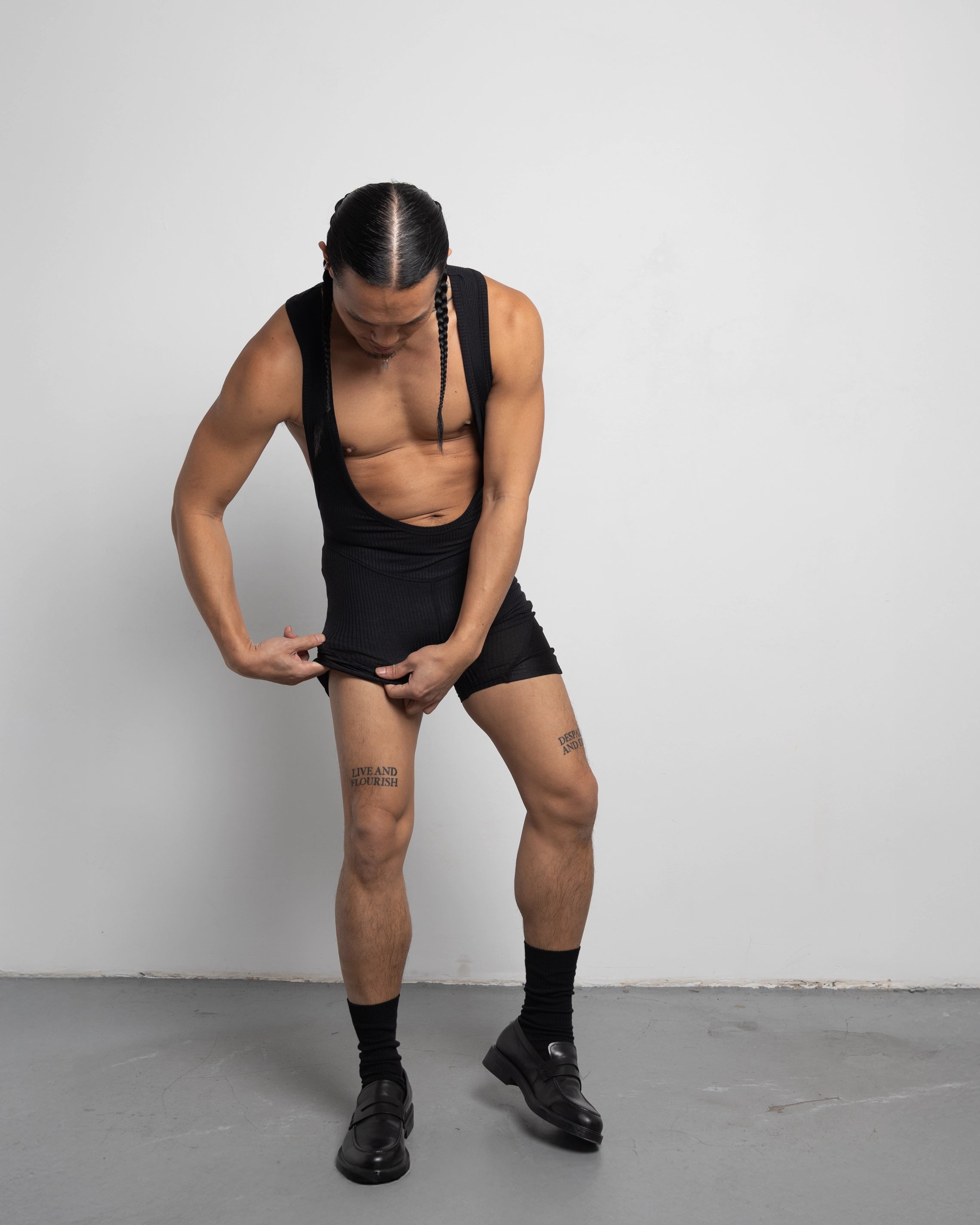 THE CYCLIST IN BLACK RIB