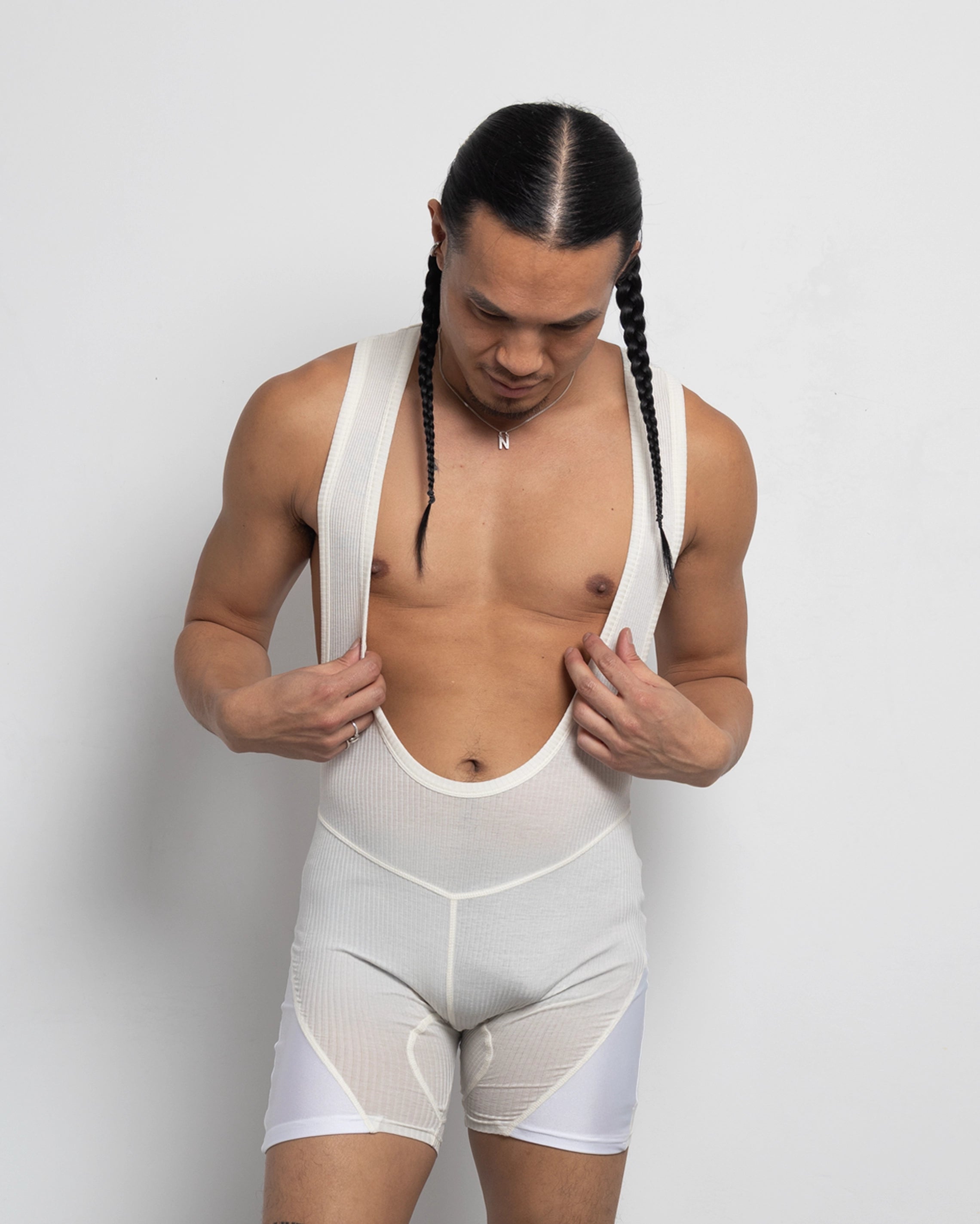 THE CYCLIST IN WHITE RIB