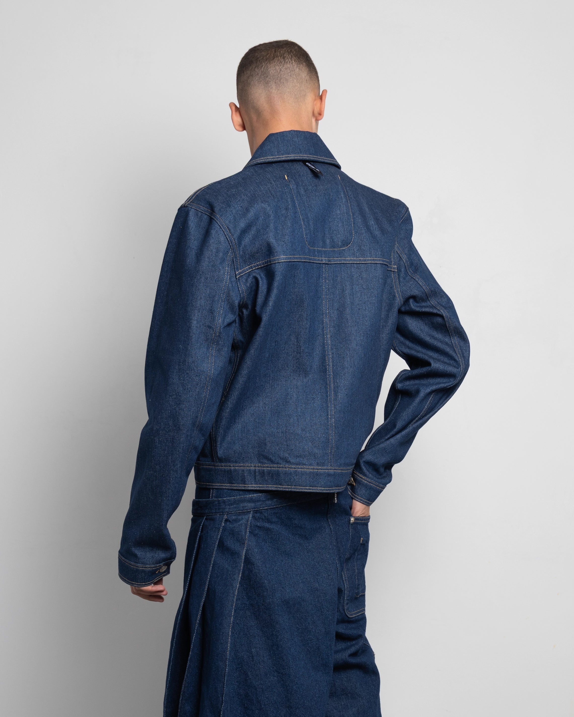 THE DENIM TRUCKER JACKET IN RECYCLED INDIGO DENIM