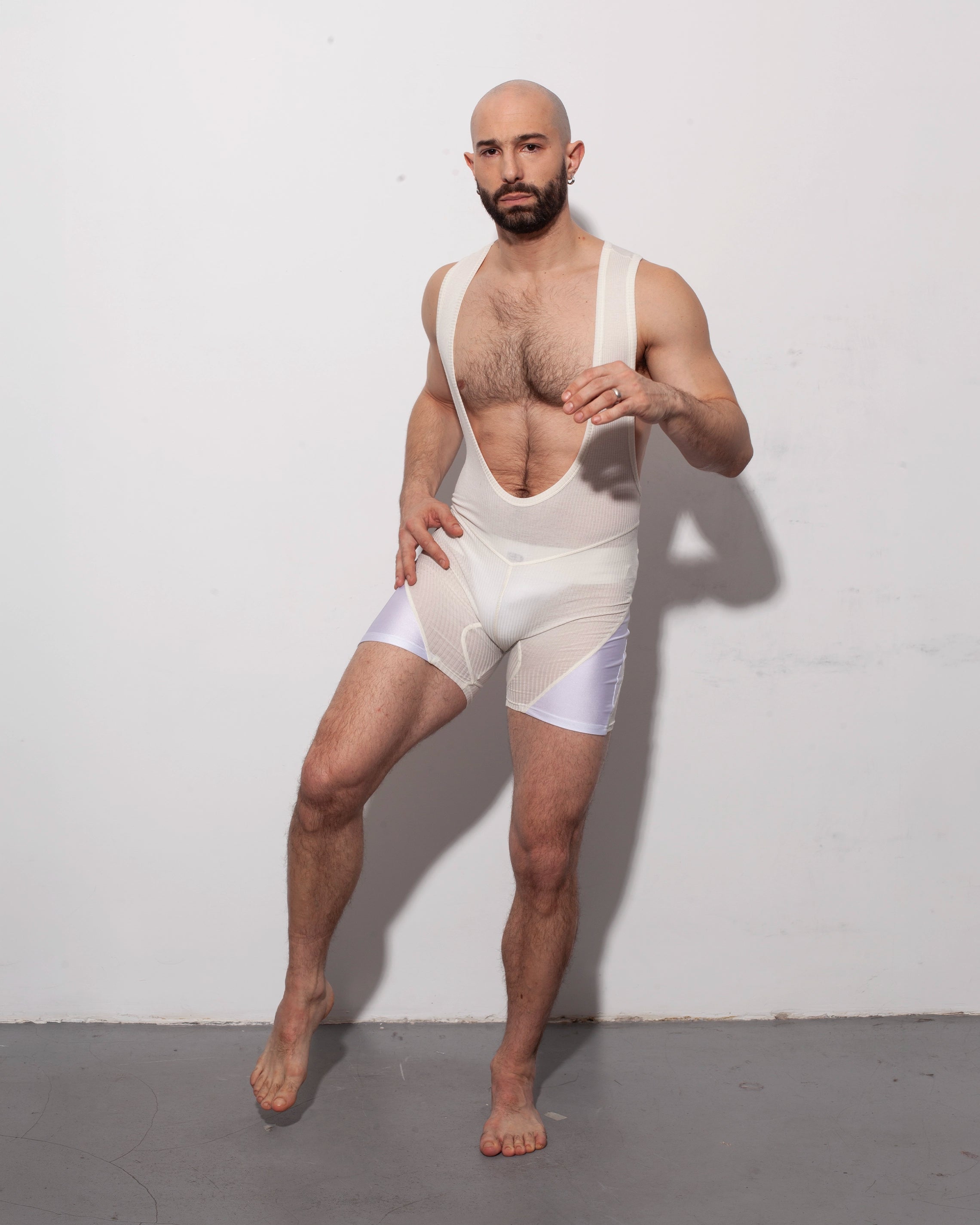 THE CYCLIST IN WHITE RIB