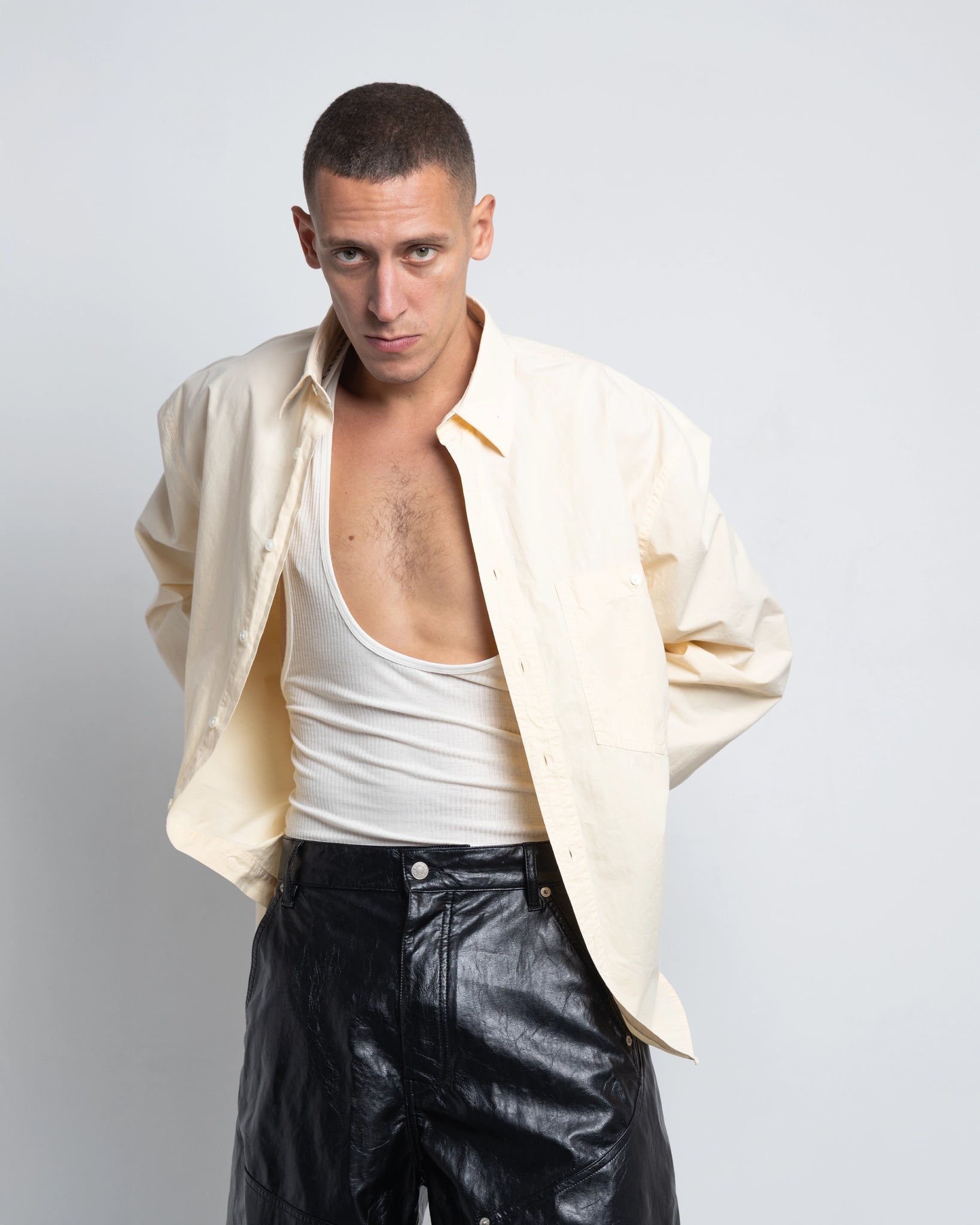 THE CLASSIC SHIRT IN OFF-WHITE OVERDYED COTTON