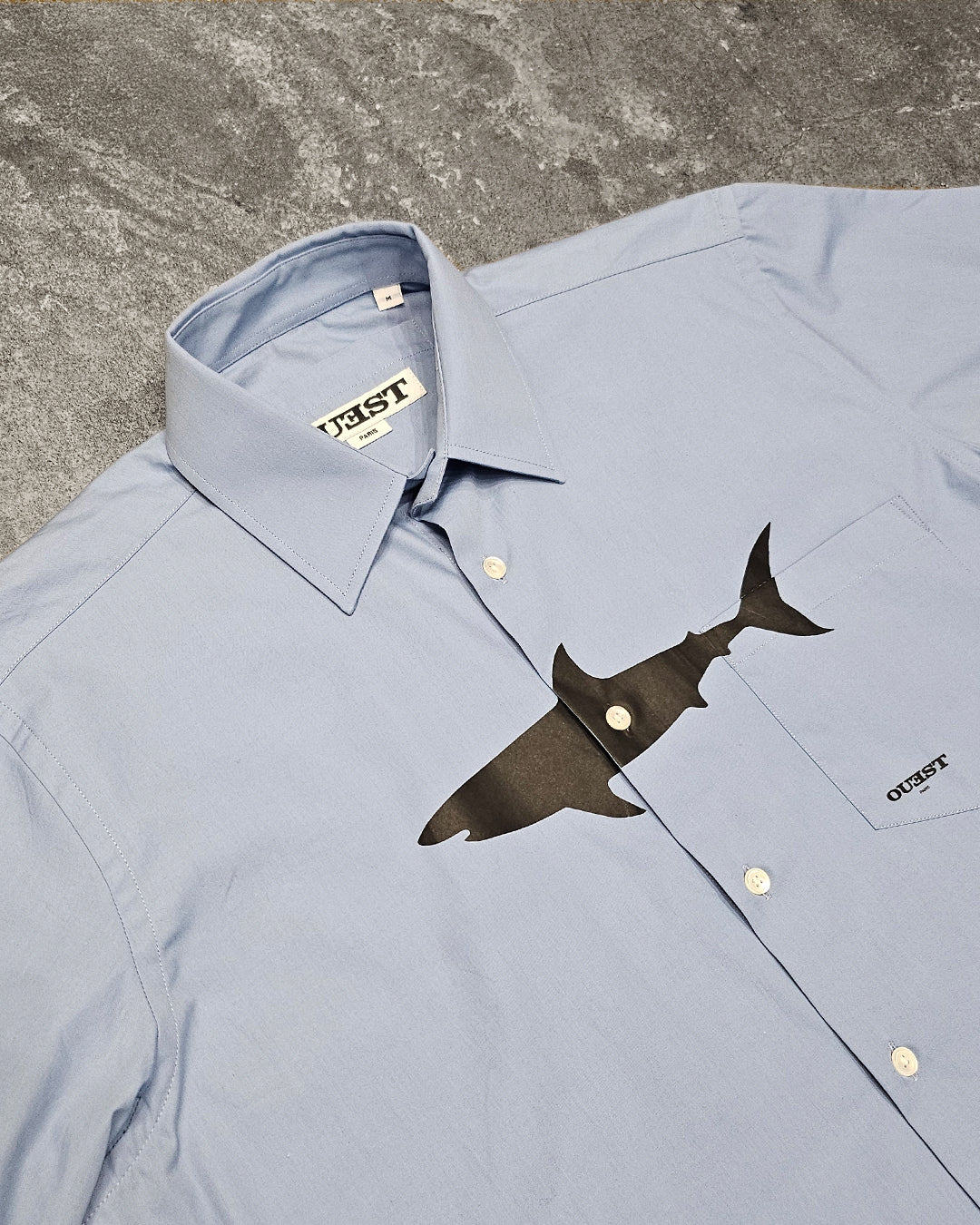 THE SHARK SHORT SLEEVE SHIRT IN LIGHT BLUE COTTON POPLIN