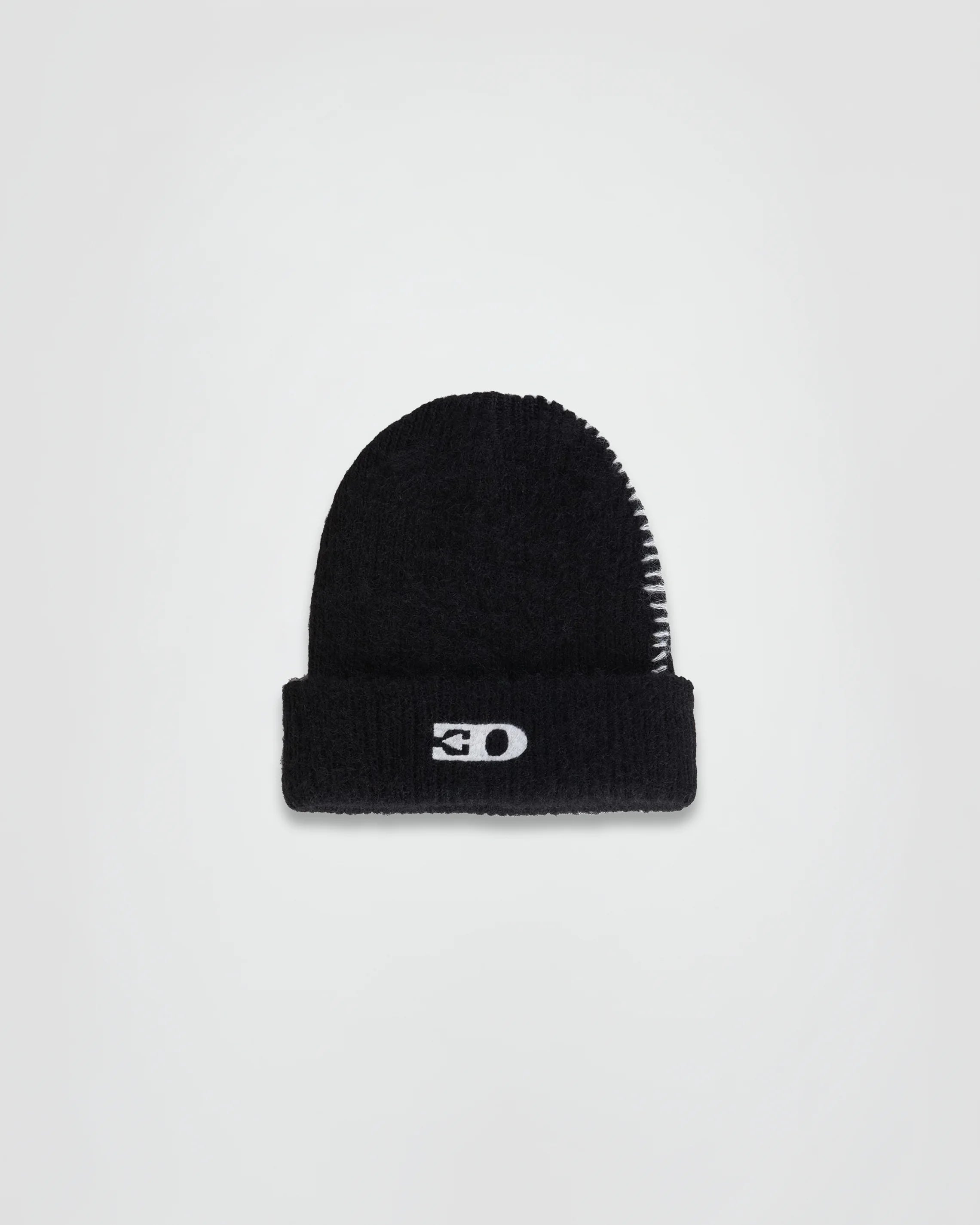 THE BEANIE IN BLACK MOHAIR