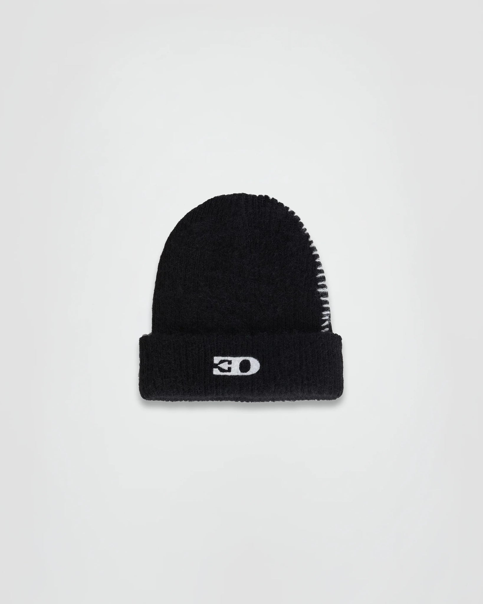 THE BEANIE IN BLACK MOHAIR