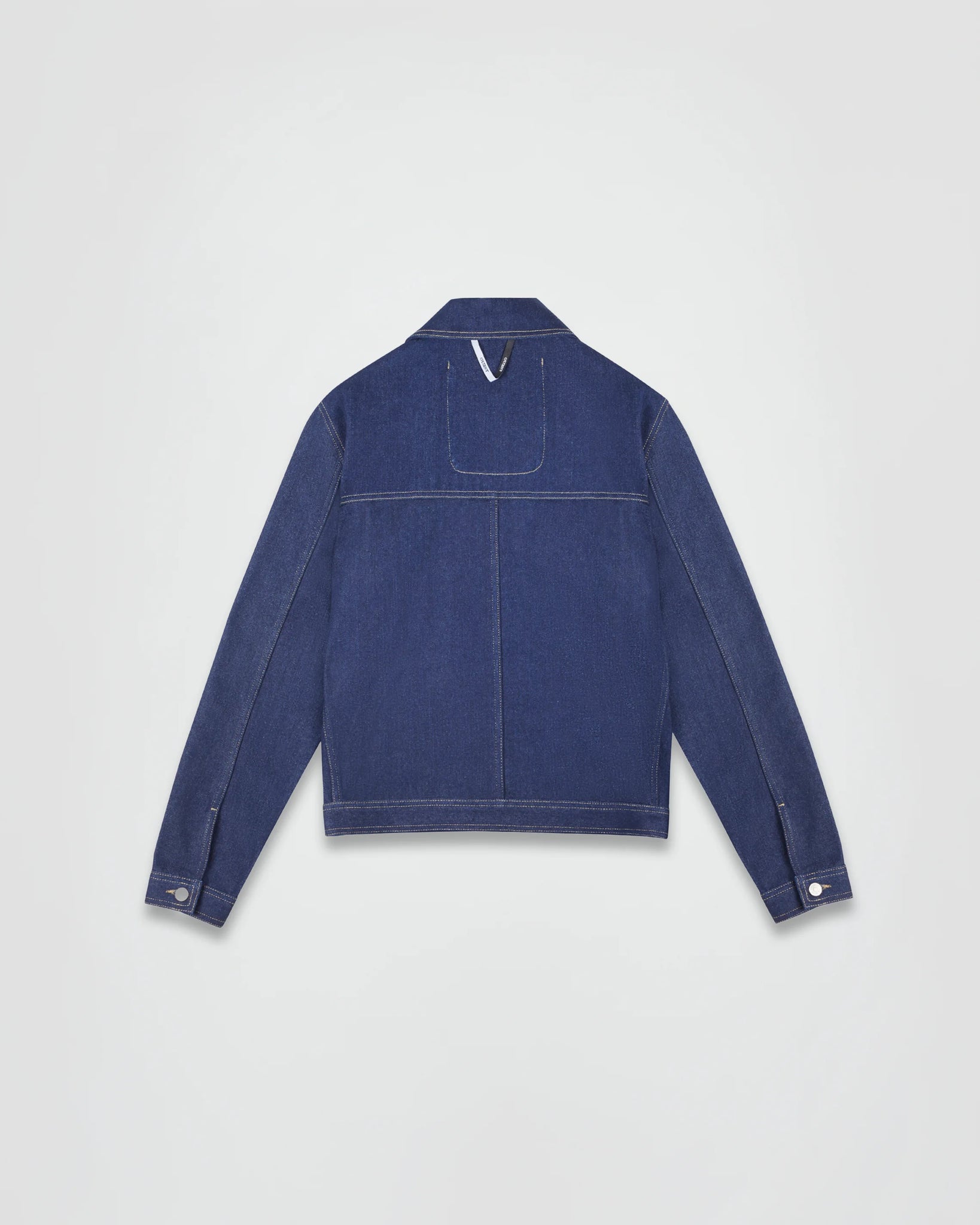 THE DENIM TRUCKER JACKET IN RECYCLED INDIGO DENIM