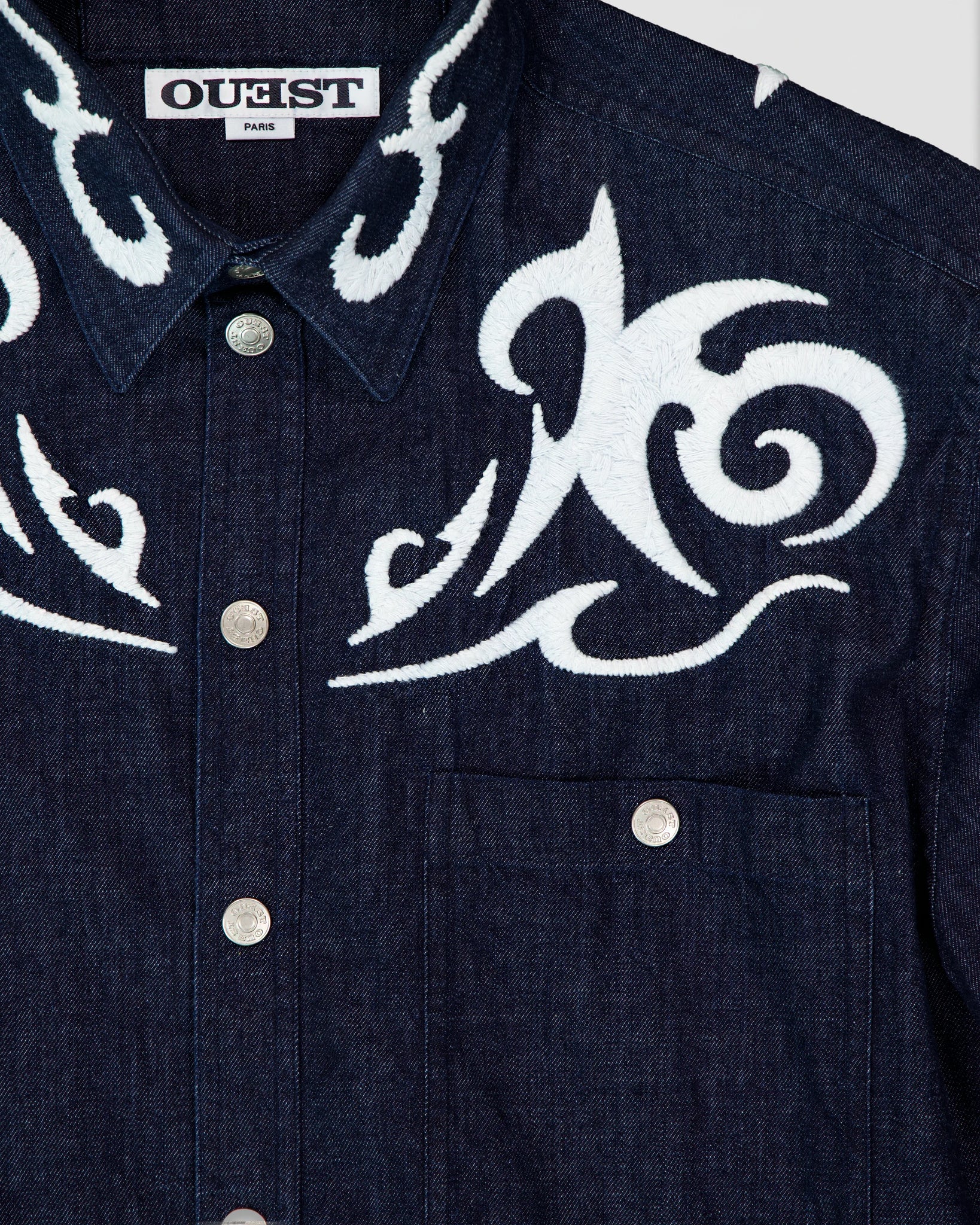 THE EMBROIDERED DENIM SHIRT IN INDIGO LIGHT DENIM