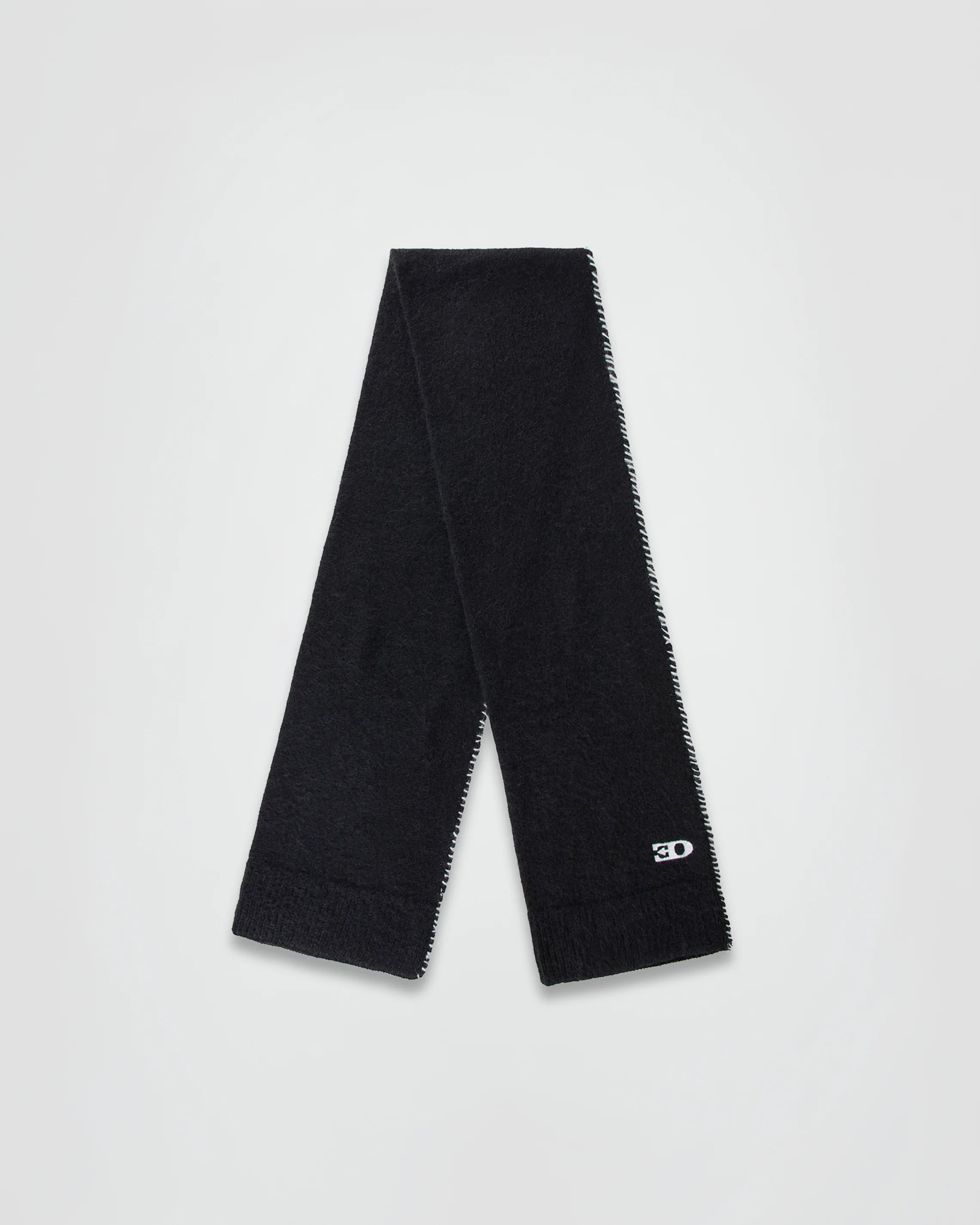 THE SCARF IN BLACK MOHAIR
