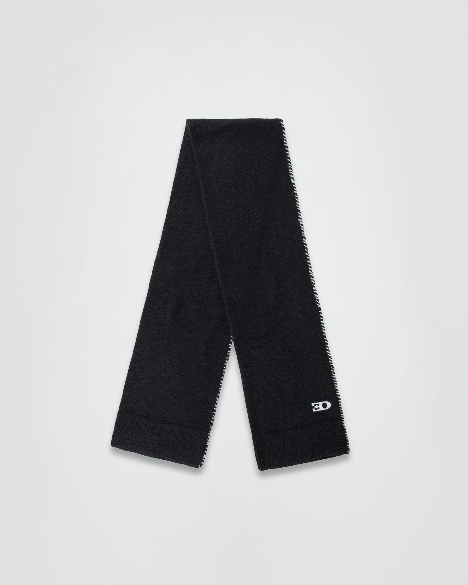 THE SCARF IN BLACK MOHAIR