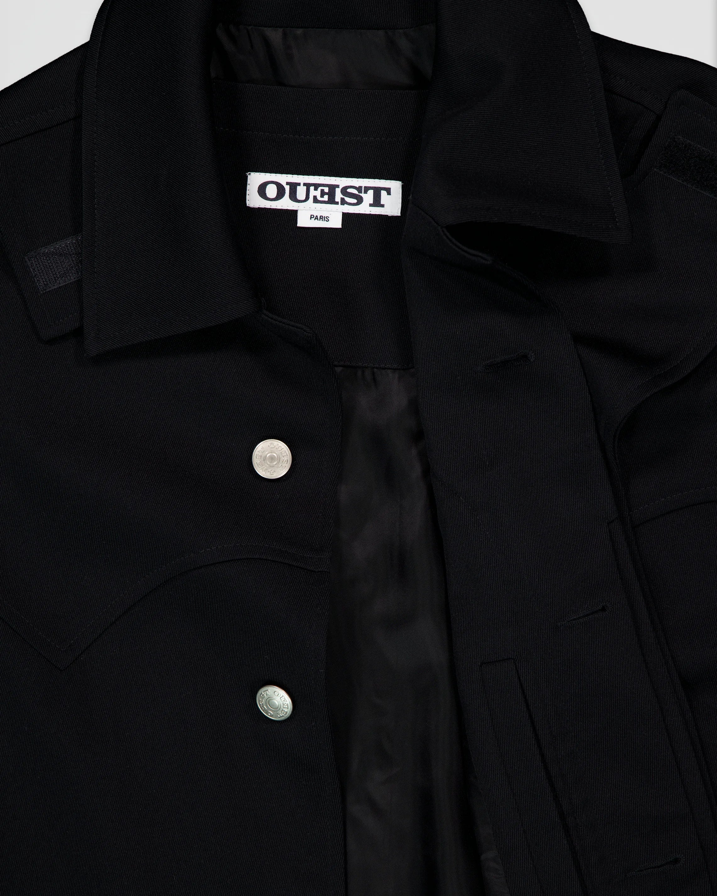 THE WESTERN COAT IN UPCYCLED BLACK WOOL TWILL