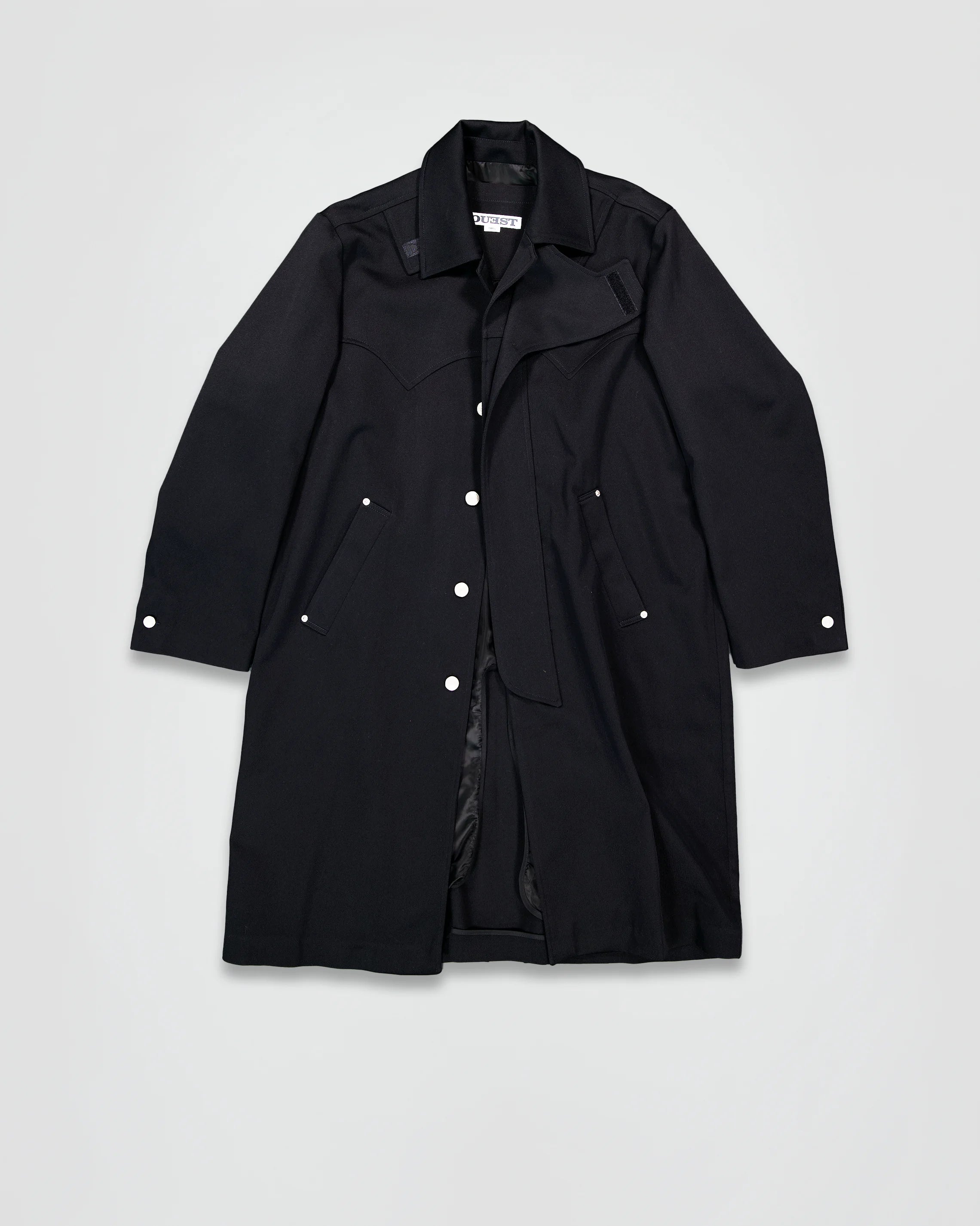 THE WESTERN COAT IN UPCYCLED BLACK WOOL TWILL