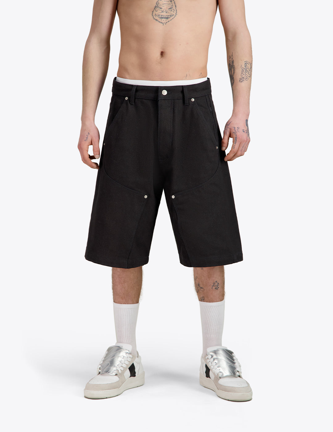 THE SHORT WORK CHAPS IN BLACK DENIM