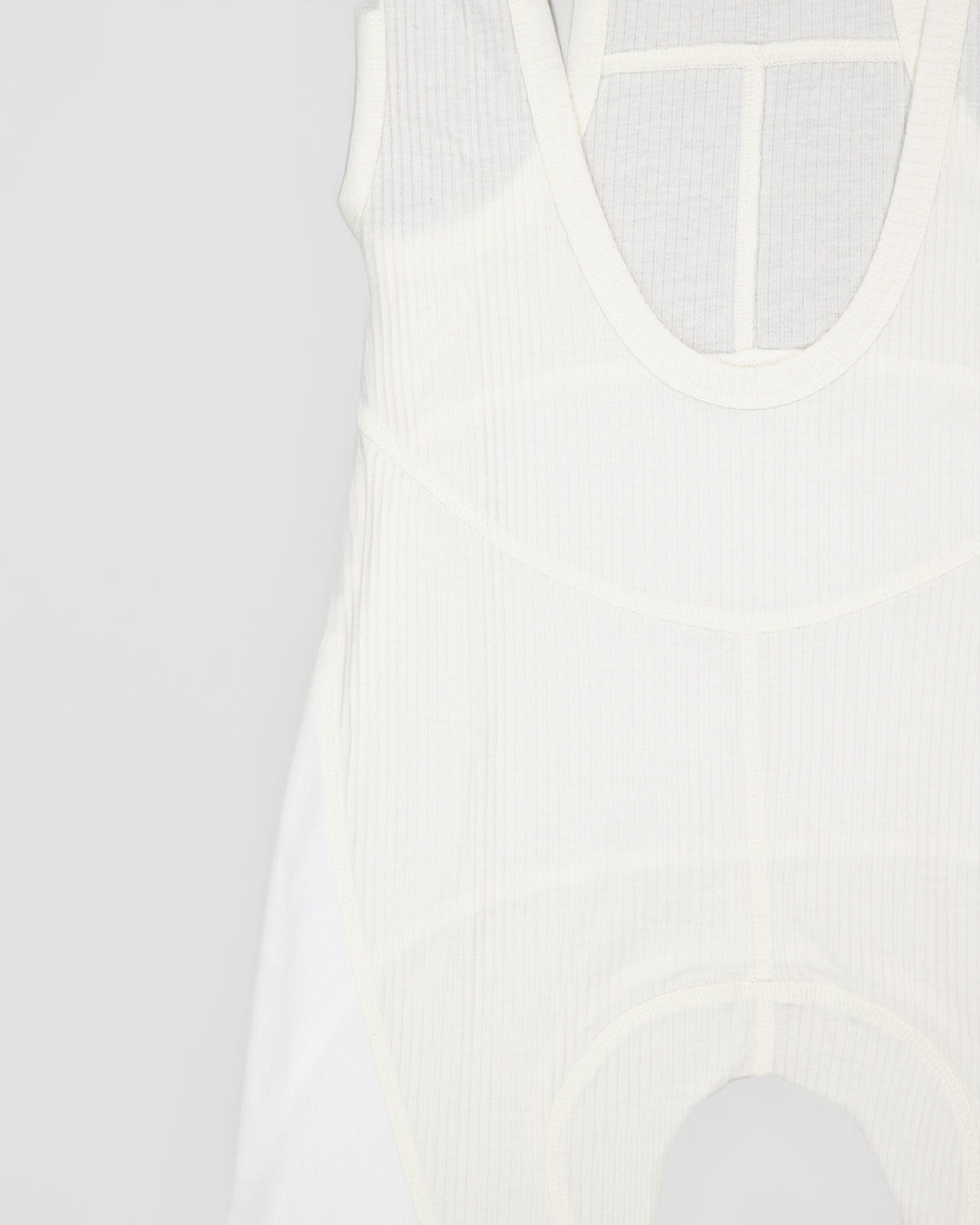 THE CYCLIST IN WHITE RIB