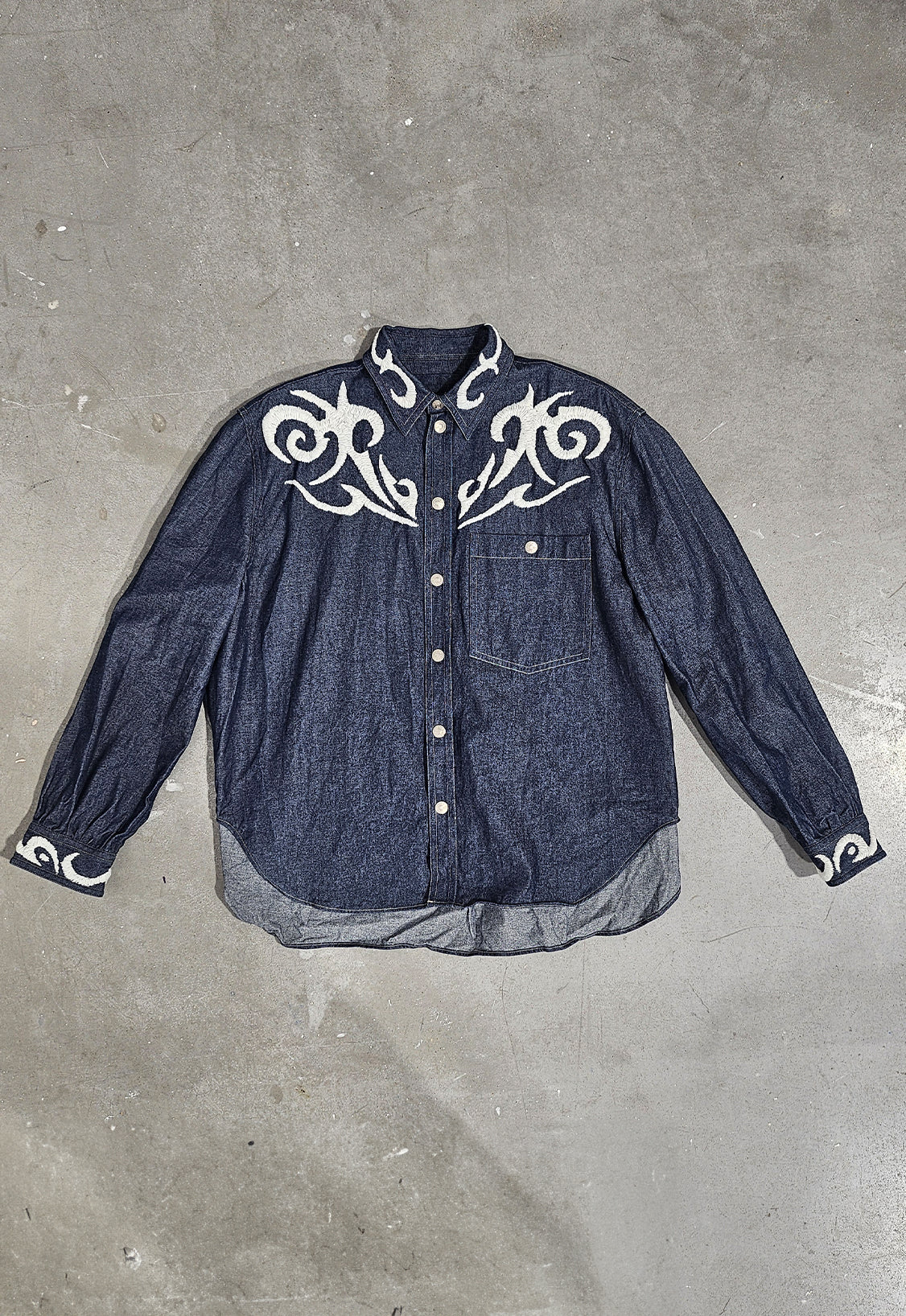 THE TRIBAL DENIM SHIRT IN INDIGO LIGHT DENIM