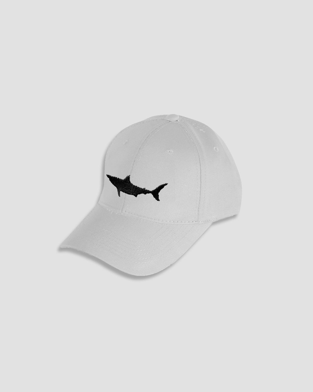 THE SHARK CAP IN WHITE COTTON TWILL