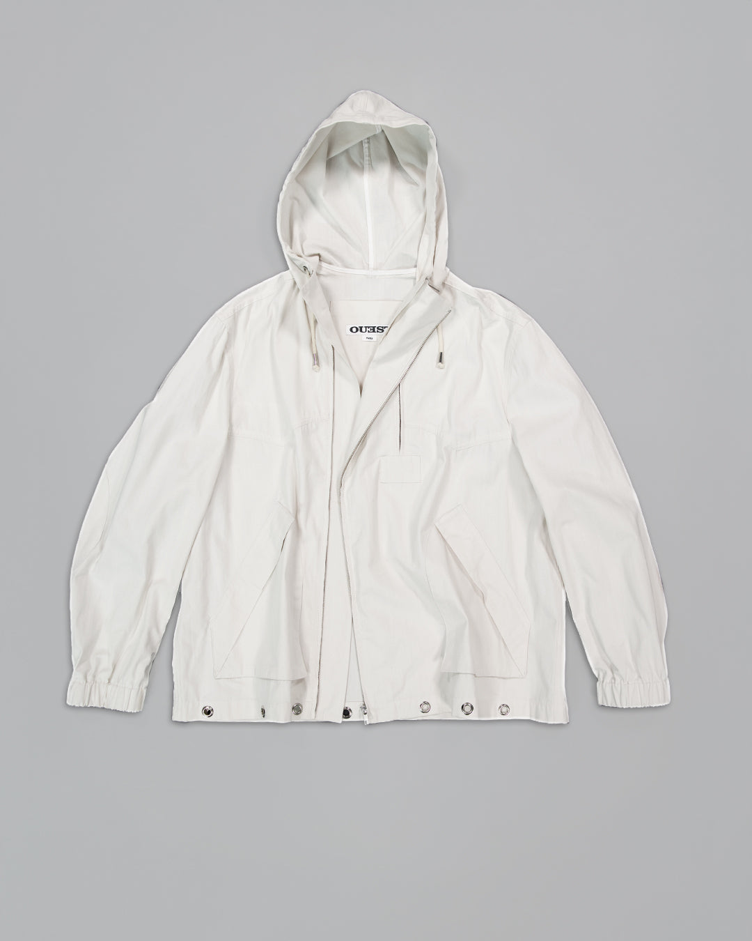 THE WINDBREAKER IN OFF WHITE COTTON CANVAS