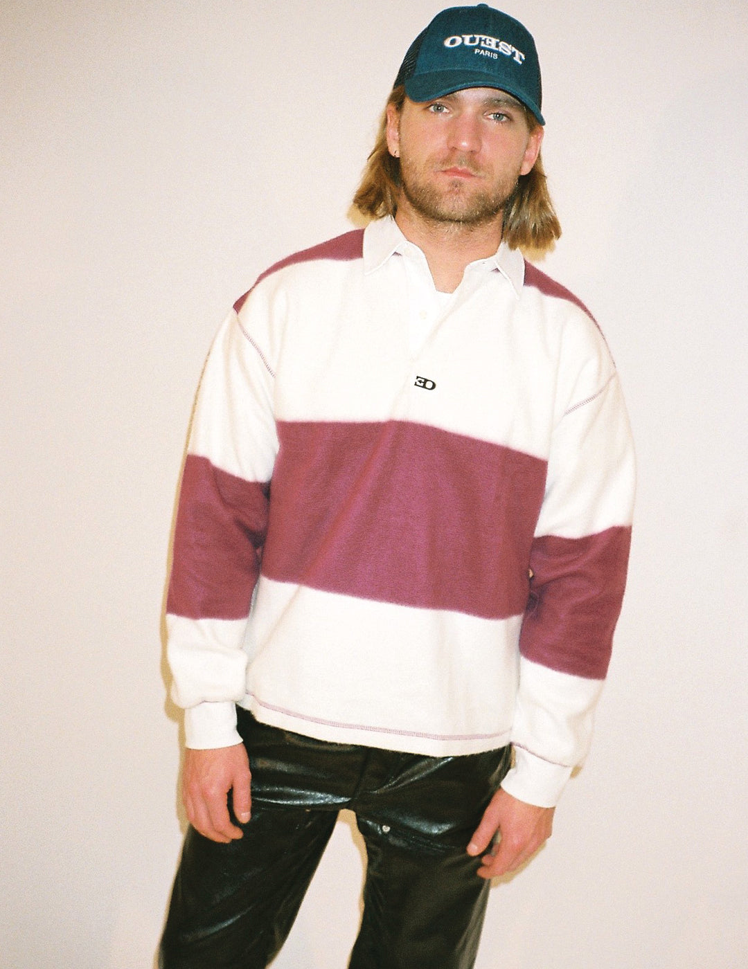 THE RUGBY SWEATSHIRT IN OFF-WHITE / PLUM